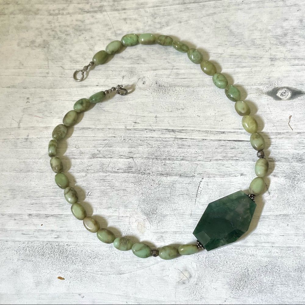 Moss agate and serpentine pendant necklace
